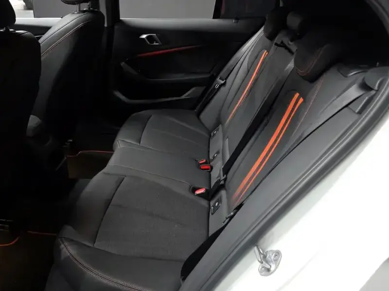 2020 BMW 1 серии с пробегом 40 982 км