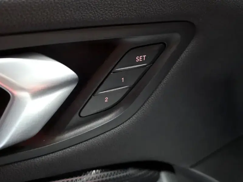 2020 BMW 1 серии с пробегом 40 982 км
