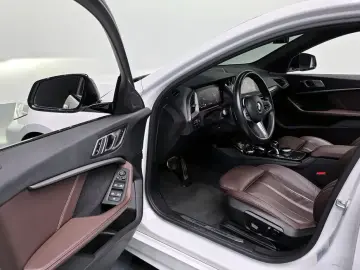 2021 BMW 1 серии с пробегом 47 532 км