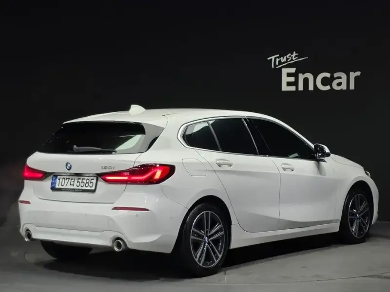 2021 BMW 1 серии с пробегом 47 863 км