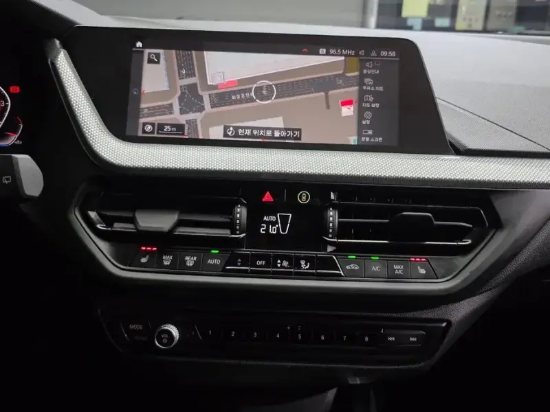 2021 BMW 1 серии с пробегом 47 863 км