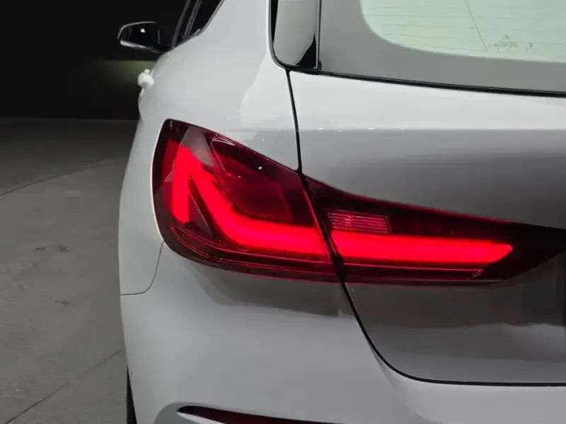 2021 BMW 1 серии с пробегом 47 863 км