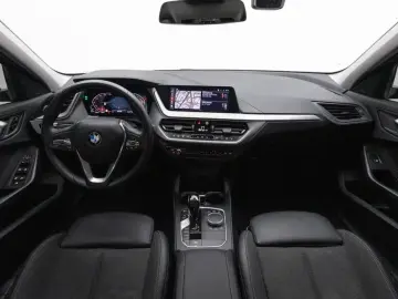 2021 BMW 1 серии с пробегом 51 605 км