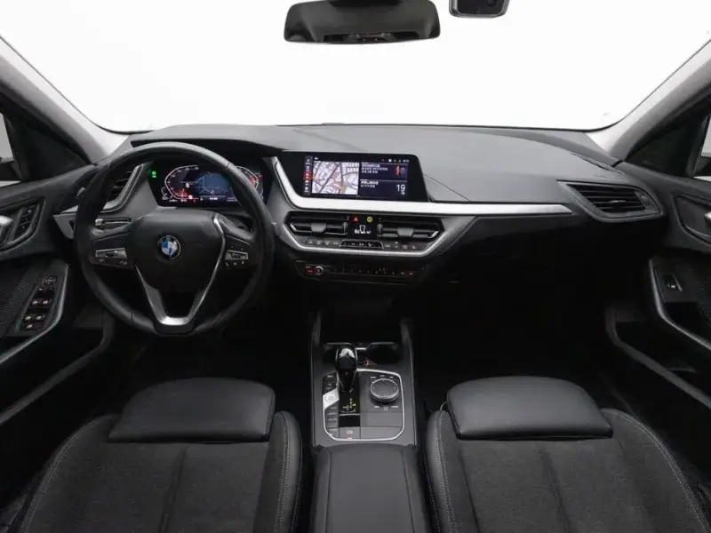 2021 BMW 1 серии с пробегом 51 605 км