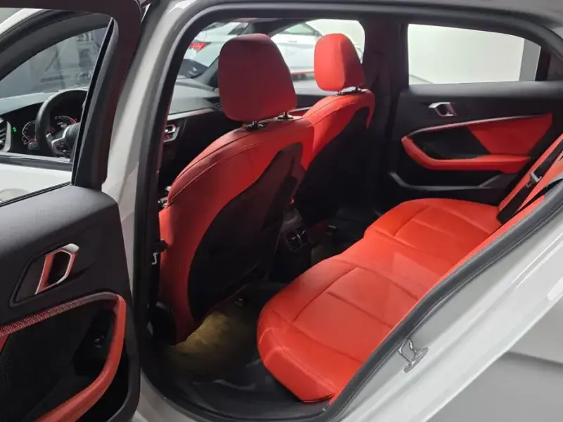 2021 BMW 1 серии с пробегом 82 263 км