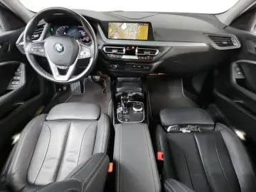 2022 BMW 1 серии с пробегом 58 175 км
