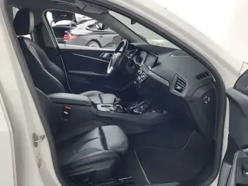 2022 BMW 1 серии с пробегом 58 175 км