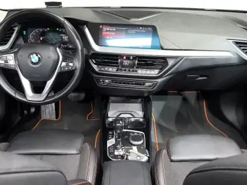 2021 BMW 1 серии с пробегом 68 327 км