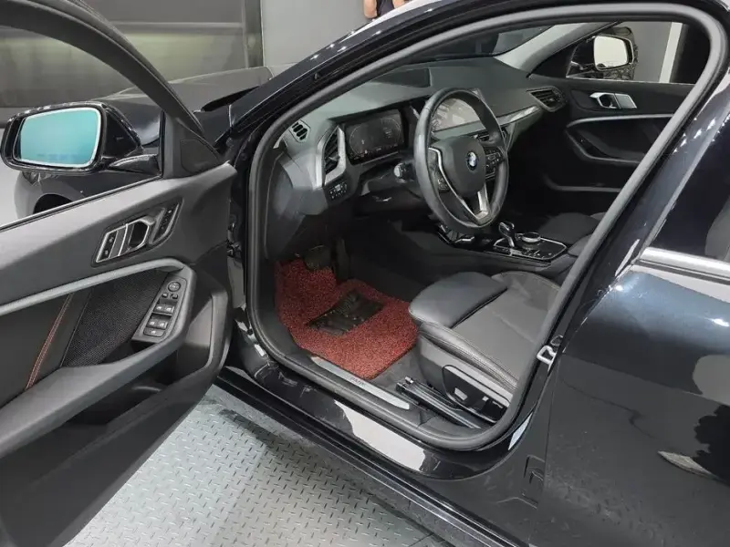 2021 BMW 1 серии с пробегом 55 373 км