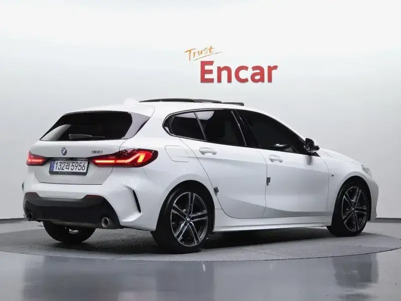 2021 BMW 1 серии с пробегом 85 311 км