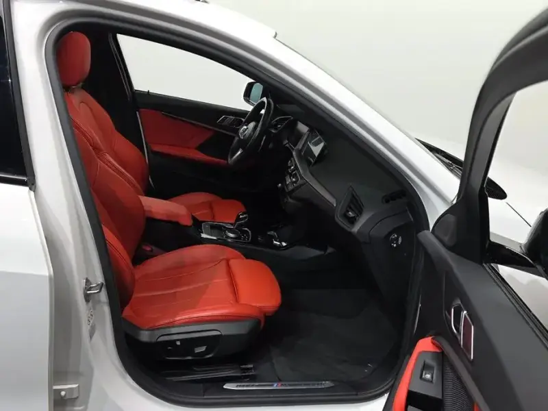2021 BMW 1 серии с пробегом 85 311 км