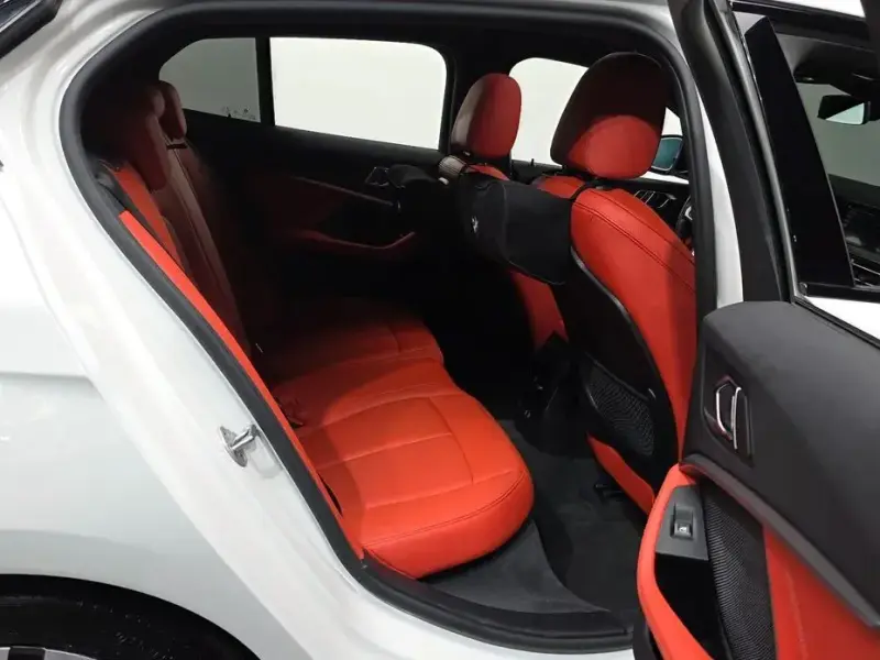 2021 BMW 1 серии с пробегом 85 311 км