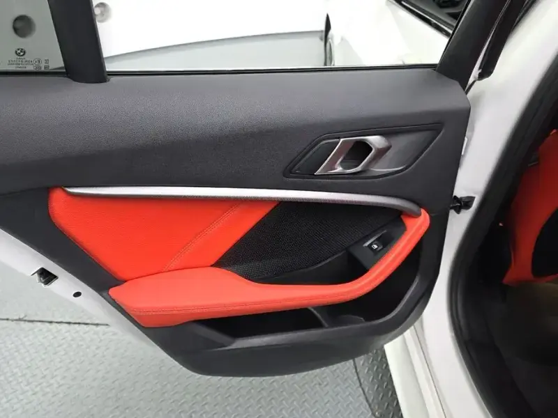 2021 BMW 1 серии с пробегом 85 311 км