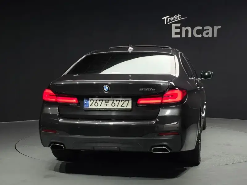 2021 BMW 5 серии с пробегом 80 002 км