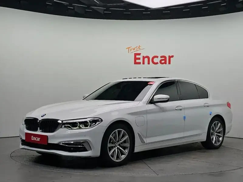 2020 BMW 5 серии с пробегом 85 169 км
