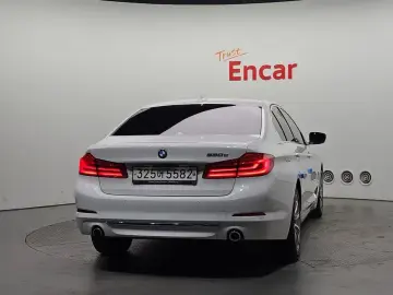 2020 BMW 5 серии с пробегом 85 169 км