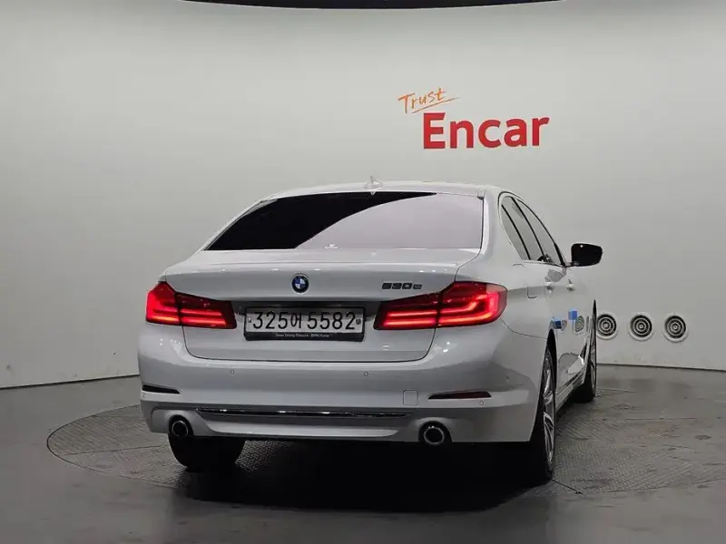 2020 BMW 5 серии с пробегом 85 169 км