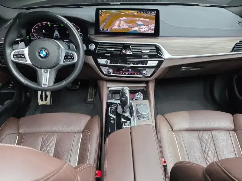 2021 BMW 5 серии с пробегом 80 002 км