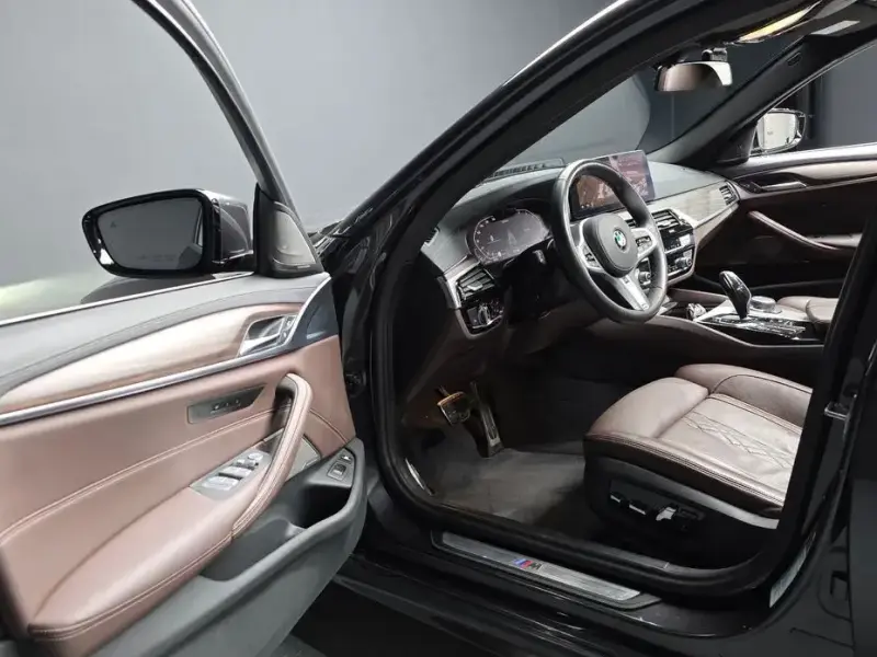 2021 BMW 5 серии с пробегом 80 002 км