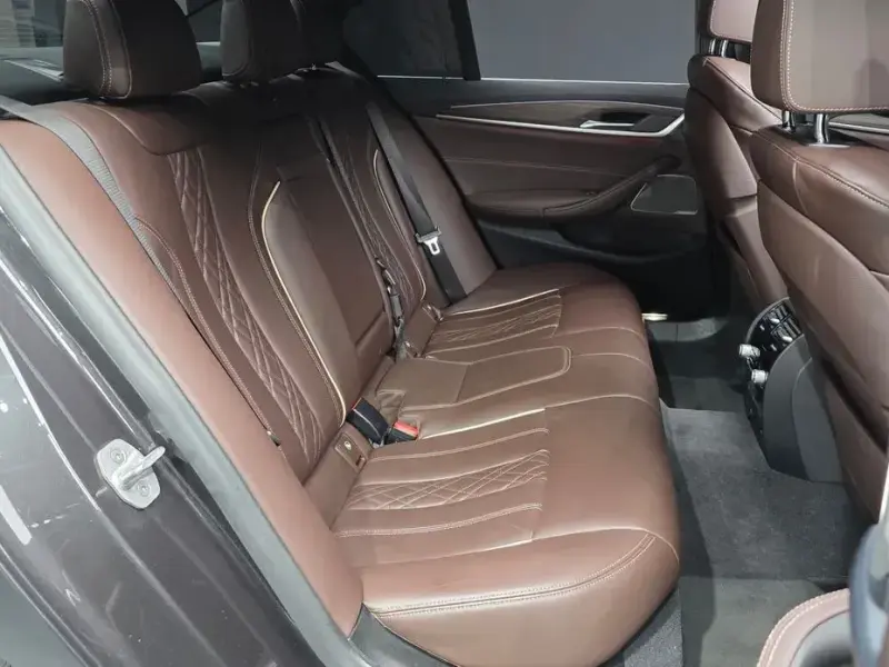 2021 BMW 5 серии с пробегом 80 002 км
