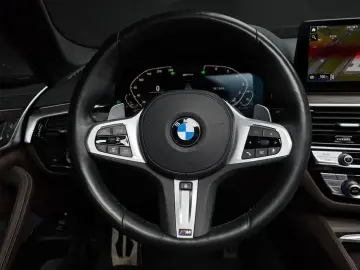 2021 BMW 5 серии с пробегом 80 002 км