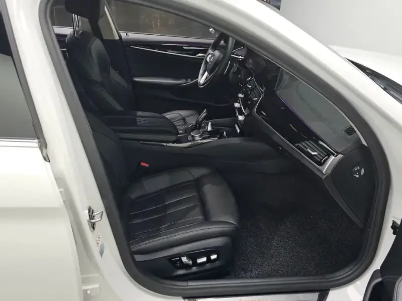 2020 BMW 5 серии с пробегом 85 169 км