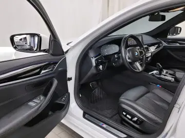 2020 BMW 5 серии с пробегом 80 687 км