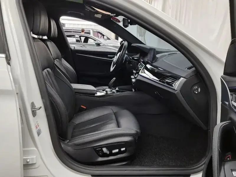 2020 BMW 5 серии с пробегом 80 687 км