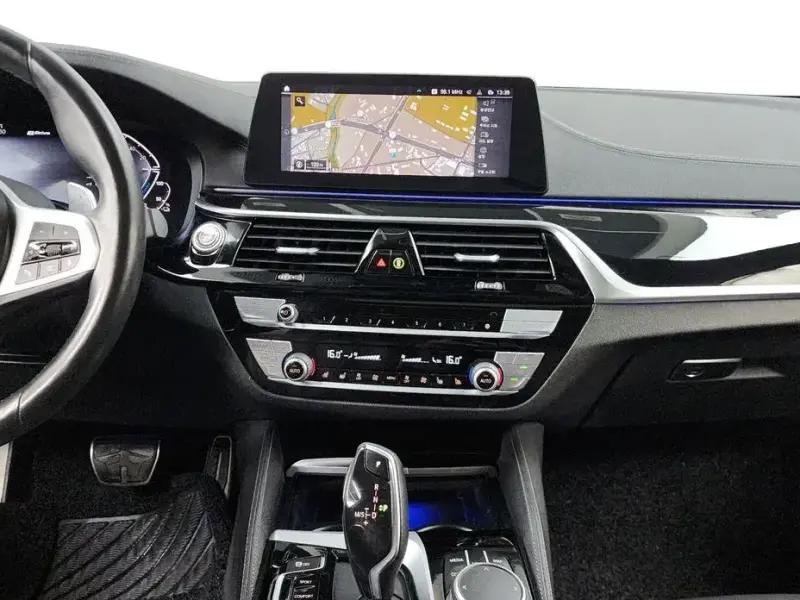 2020 BMW 5 серии с пробегом 80 687 км