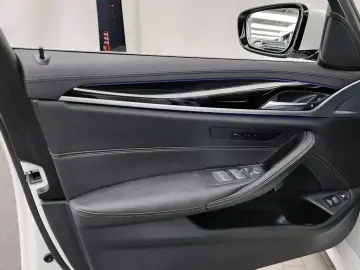 2020 BMW 5 серии с пробегом 80 687 км
