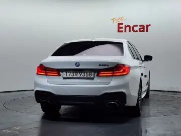 2020 BMW 5 серии с пробегом 48 546 км