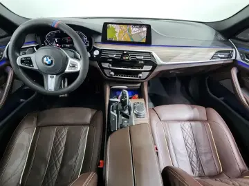2020 BMW 5 серии с пробегом 48 546 км