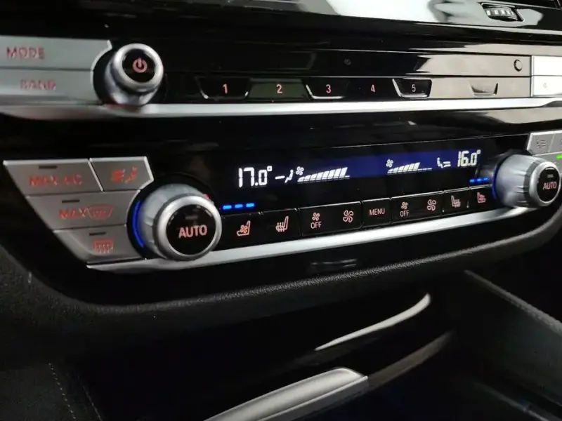 2020 BMW 5 серии с пробегом 80 687 км