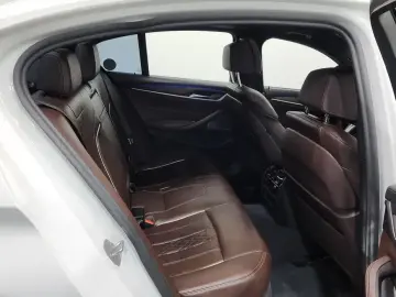 2020 BMW 5 серии с пробегом 48 546 км