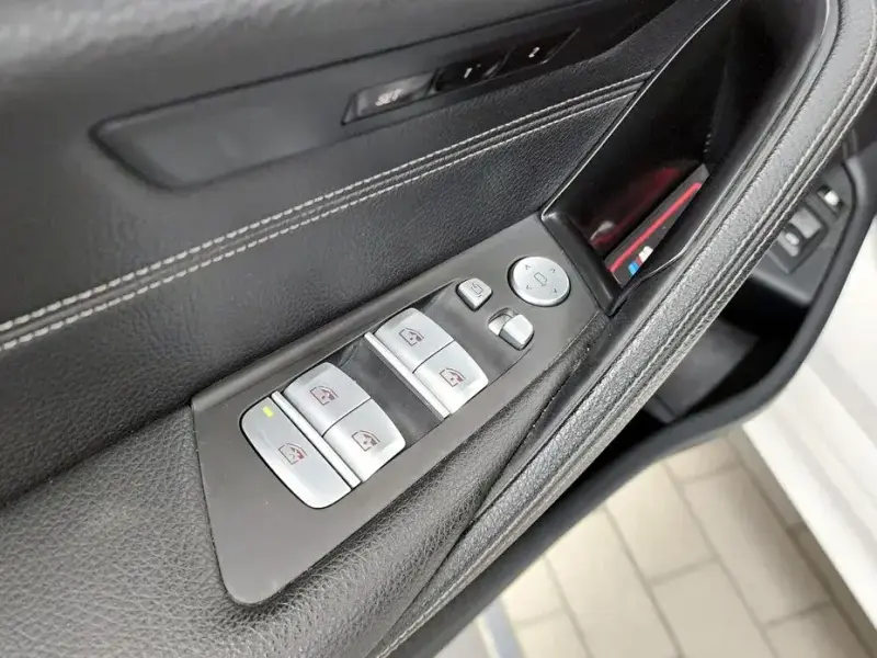 2020 BMW 5 серии с пробегом 80 687 км
