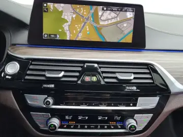 2020 BMW 5 серии с пробегом 48 546 км