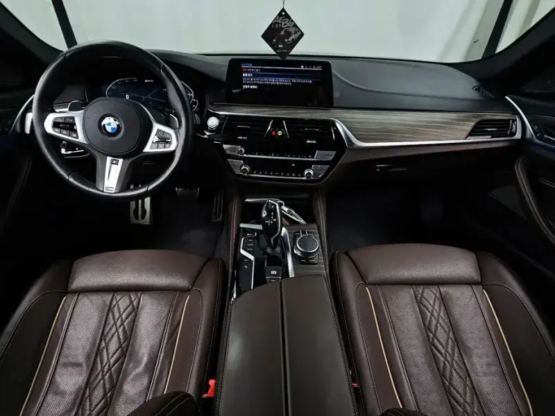 2020 BMW 5 серии с пробегом 66 079 км