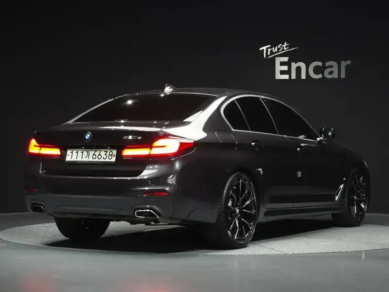 2020 BMW 5 серии с пробегом 102 111 км