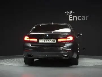 2020 BMW 5 серии с пробегом 102 111 км