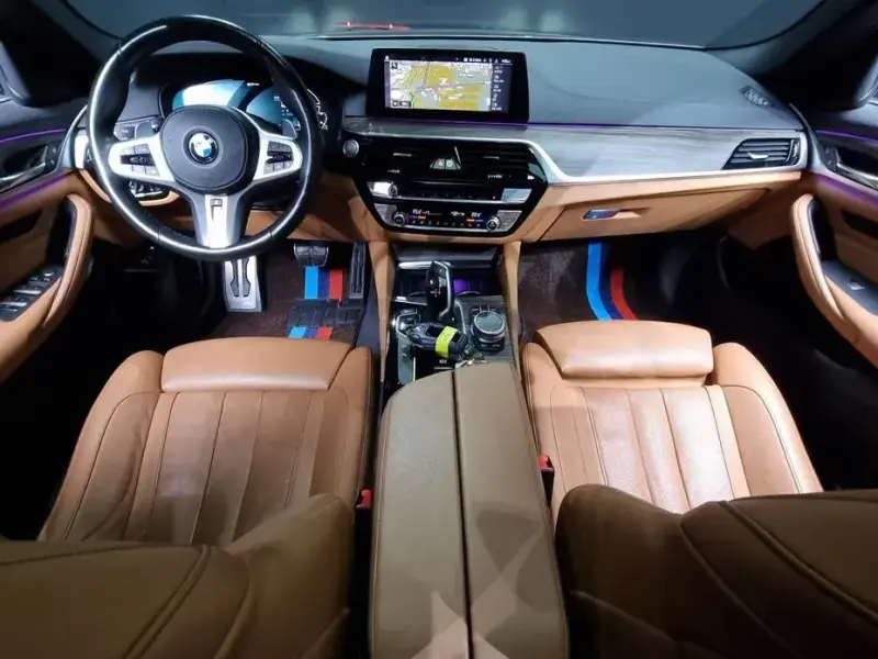 2020 BMW 5 серии с пробегом 102 111 км