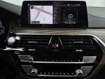 2020 BMW 5 серии с пробегом 66 079 км