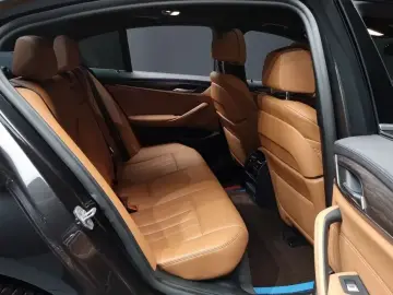 2020 BMW 5 серии с пробегом 102 111 км