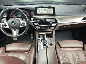 2019 BMW 5 серии с пробегом 113 006 км