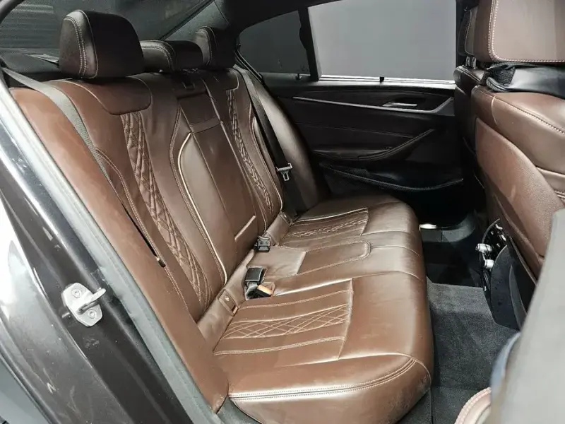 2019 BMW 5 серии с пробегом 113 006 км