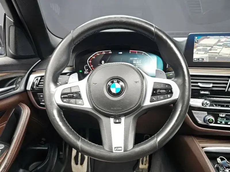 2019 BMW 5 серии с пробегом 113 006 км