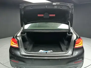 2019 BMW 5 серии с пробегом 113 006 км