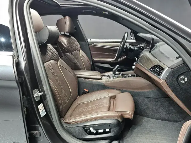 2019 BMW 5 серии с пробегом 113 006 км