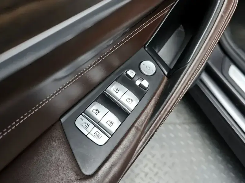 2019 BMW 5 серии с пробегом 113 006 км