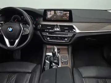 2019 BMW 5 серии с пробегом 128 879 км