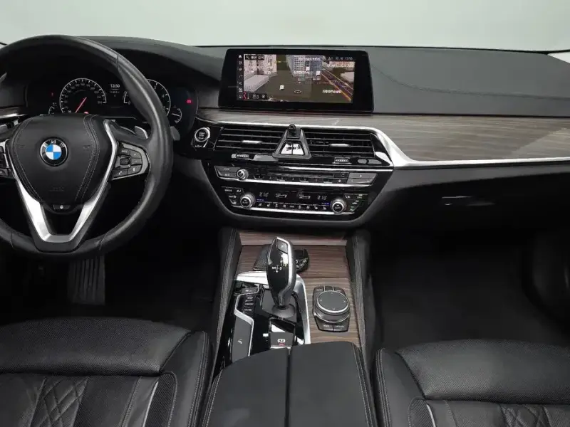 2019 BMW 5 серии с пробегом 128 879 км